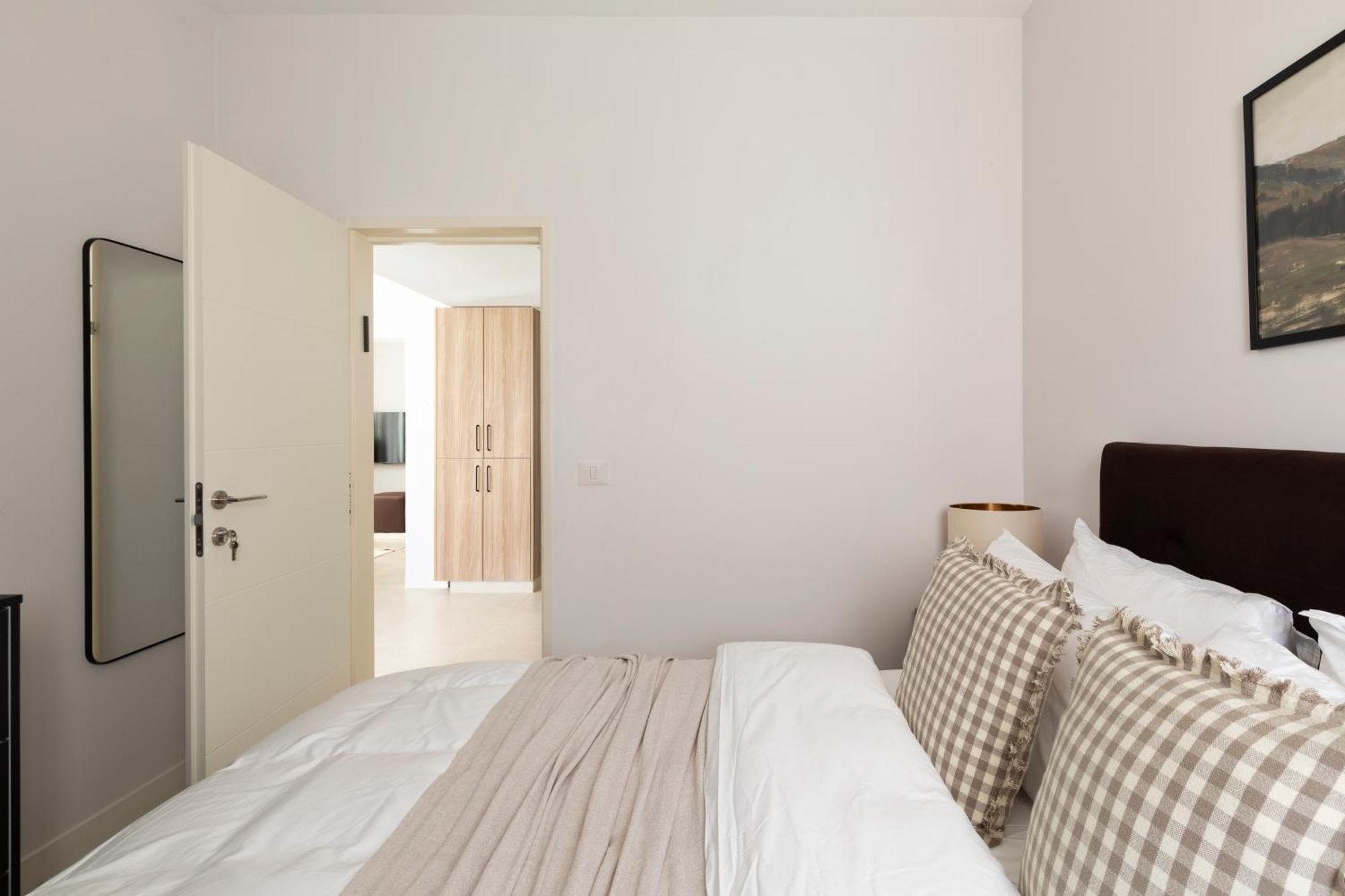 The J - Luxury Apartments By Localz Gerusalemme Esterno foto